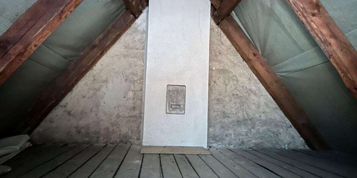 Spitzboden (2)