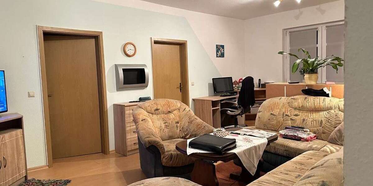 großes WZ mit Essbereich (1)